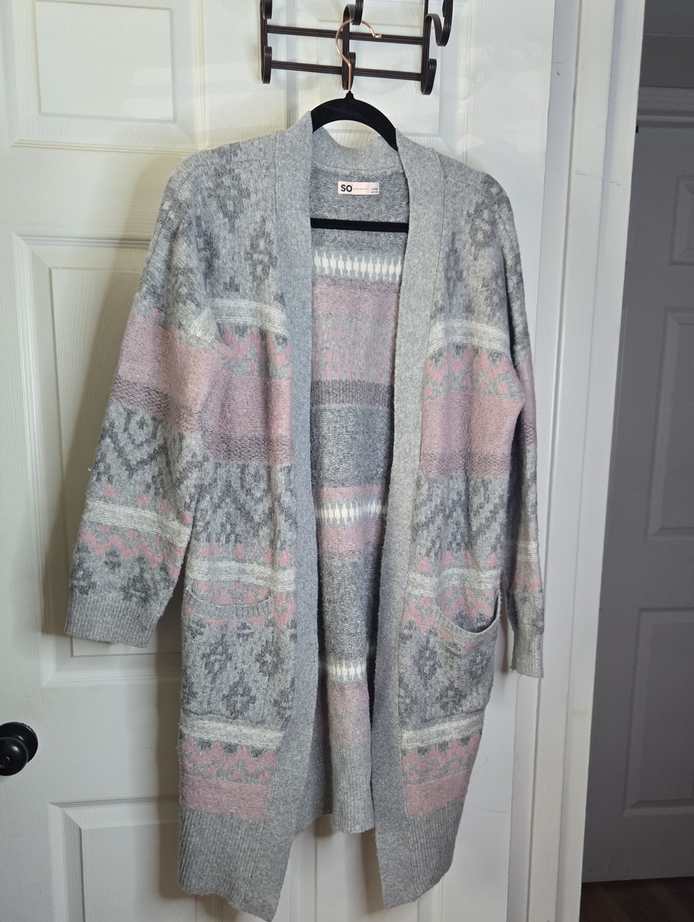 SO Long Open-Front Knit Cardigan in Gray, Pink & Cream